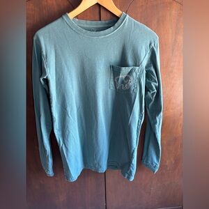 Ivory Ella ice skating tshirt XS